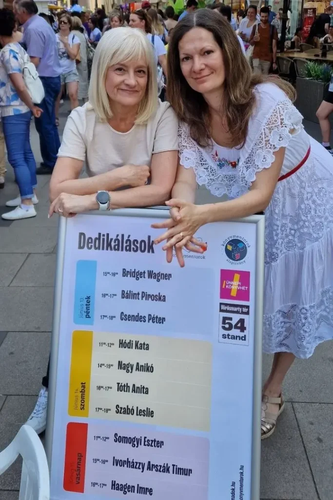 Könyvmentorok - könyvkiadás - dedikálás